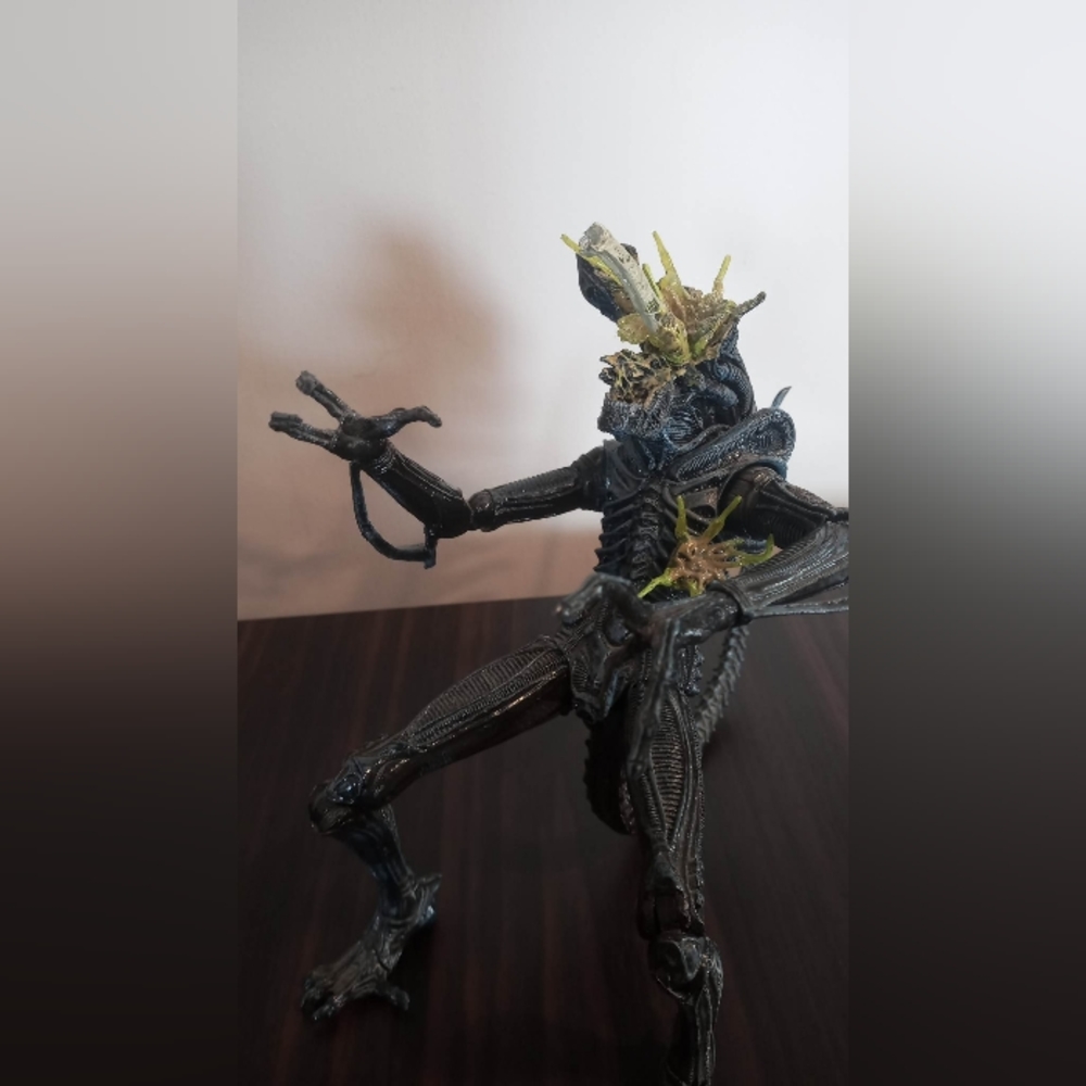 Neca Alien and Colonial Marine (Hicks) Figures